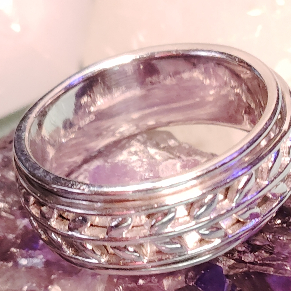 MEN'S - STERLING LEAF PATTERN 🔥*SPINNER*🔥 RING.*/ *2* SIZES - *6* AND *9*